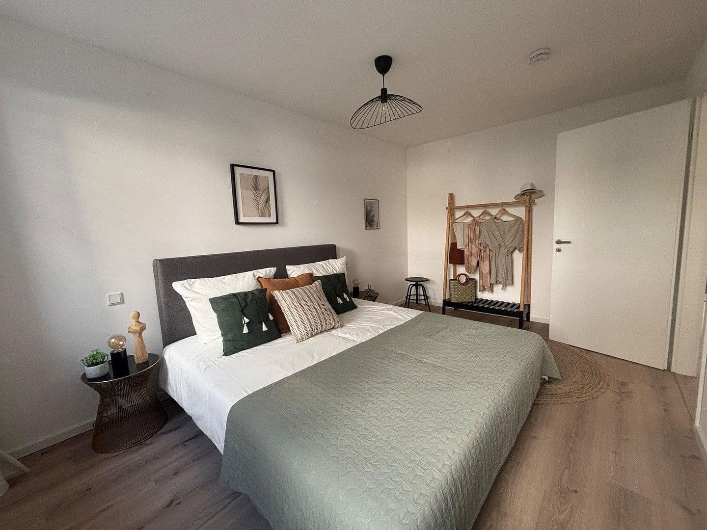 Pronájem bytu 3+1 87 m², Schweinauer Hauptstraße 1, Nürnberg, Bavorsko Pronájem bytu 3+1 87 m², Schweinauer Hauptstraße 1, Nürnberg, Bavorsko