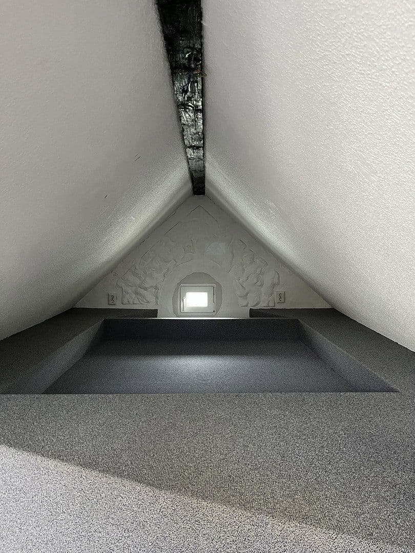 Pronájem bytu 4+1 100 m², Schneeberger Straße 2, Chemnitz, Sasko Pronájem bytu 4+1 100 m², Schneeberger Straße 2, Chemnitz, Sasko