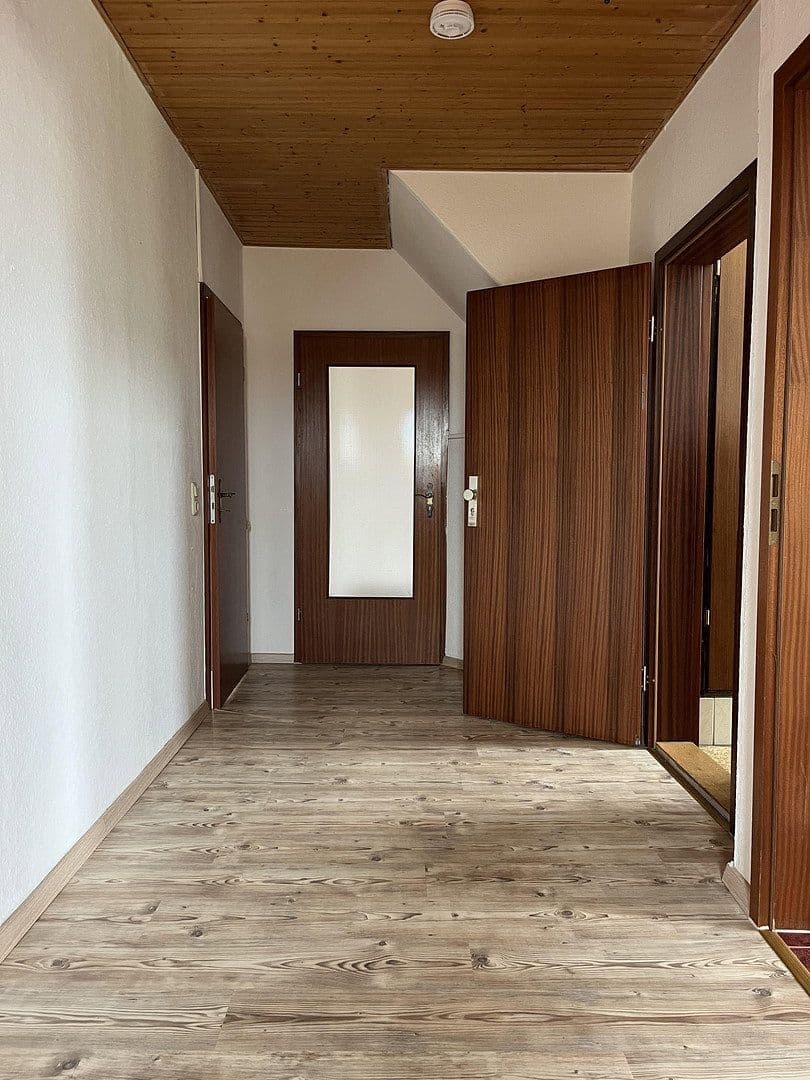 Pronájem bytu 4+1 100 m², Schneeberger Straße 2, Chemnitz, Sasko Pronájem bytu 4+1 100 m², Schneeberger Straße 2, Chemnitz, Sasko