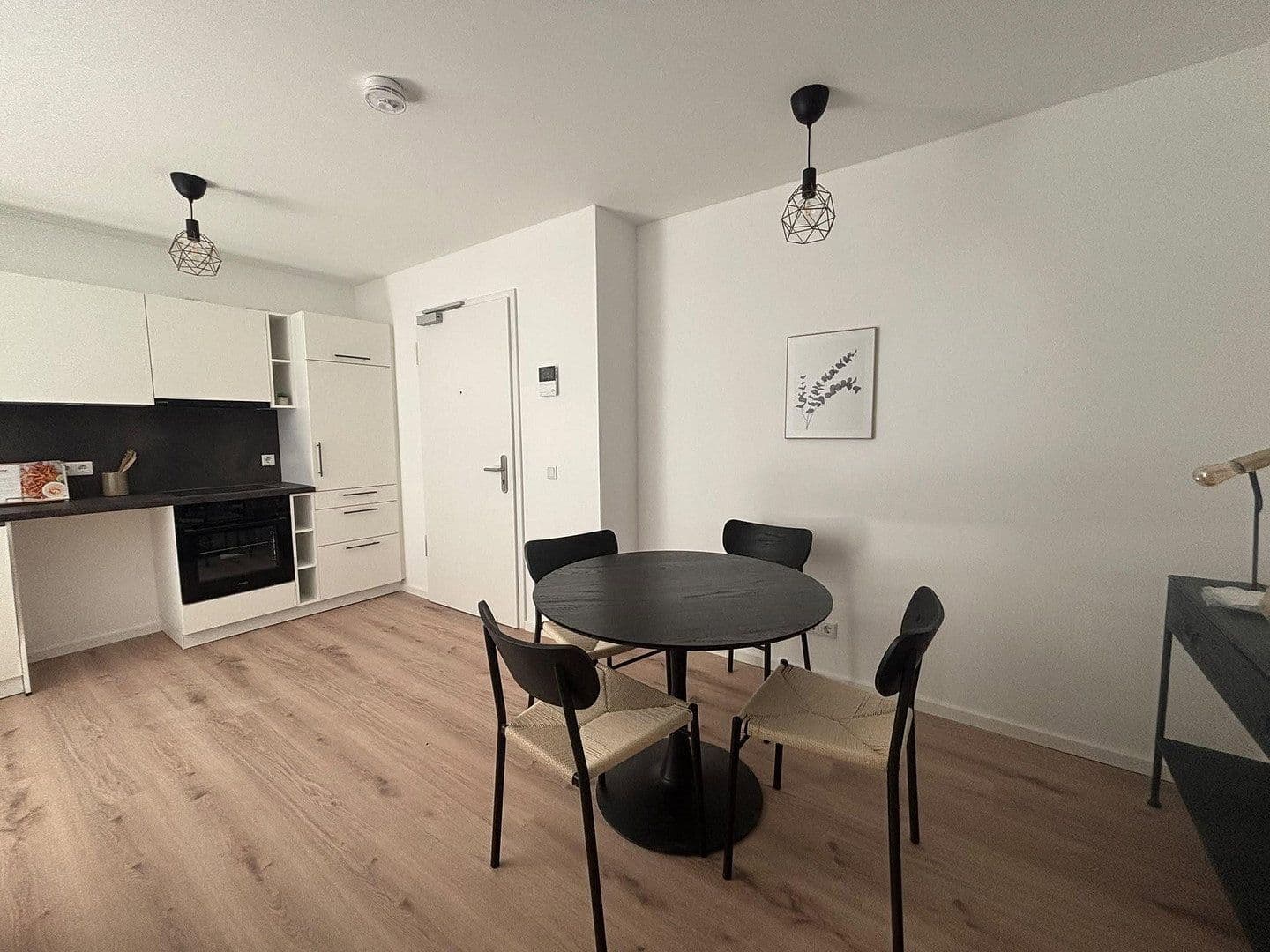 Pronájem bytu 1+kk 58 m², Schweinauer Hauptstraße 1, Nürnberg, Bavorsko Pronájem bytu 1+kk 58 m², Schweinauer Hauptstraße 1, Nürnberg, Bavorsko