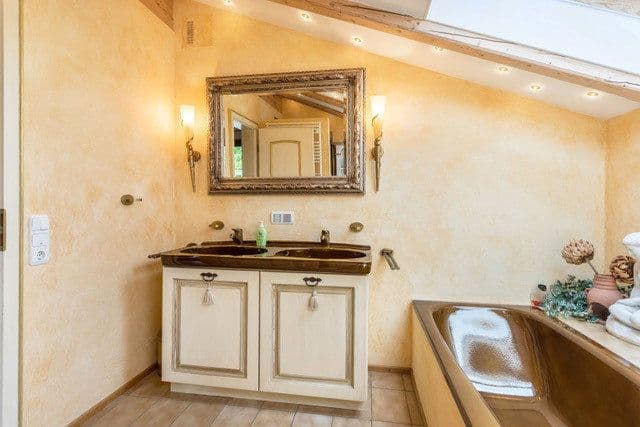 Prodej domu 220 m², pozemek 996 m², Unterwössen, Bavorsko Prodej domu 220 m², pozemek 996 m², Unterwössen, Bavorsko