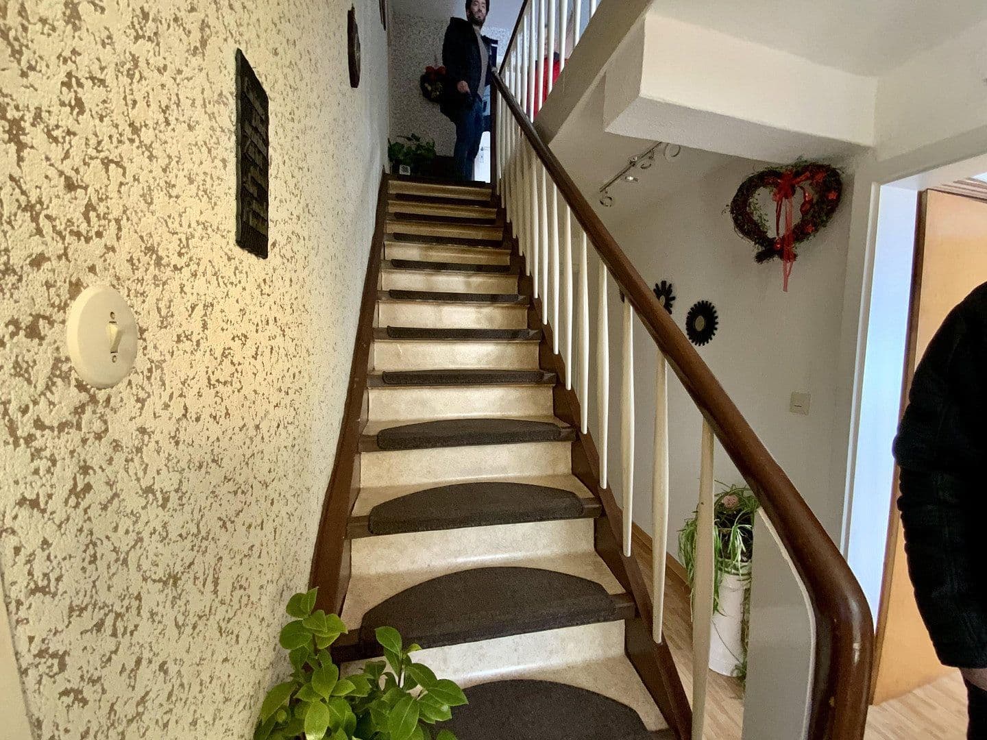 Prodej domu 170 m², pozemek 2.565 m², Ringstrasse 11, Feilbingert, Porýní-Falc Prodej domu 170 m², pozemek 2.565 m², Ringstrasse 11, Feilbingert, Porýní-Falc