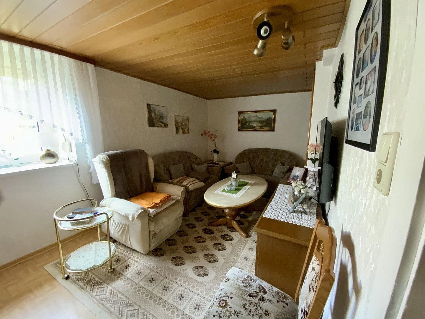 Prodej domu 170 m², pozemek 2.565 m², Ringstrasse 11, Feilbingert, Porýní-Falc Prodej domu 170 m², pozemek 2.565 m², Ringstrasse 11, Feilbingert, Porýní-Falc