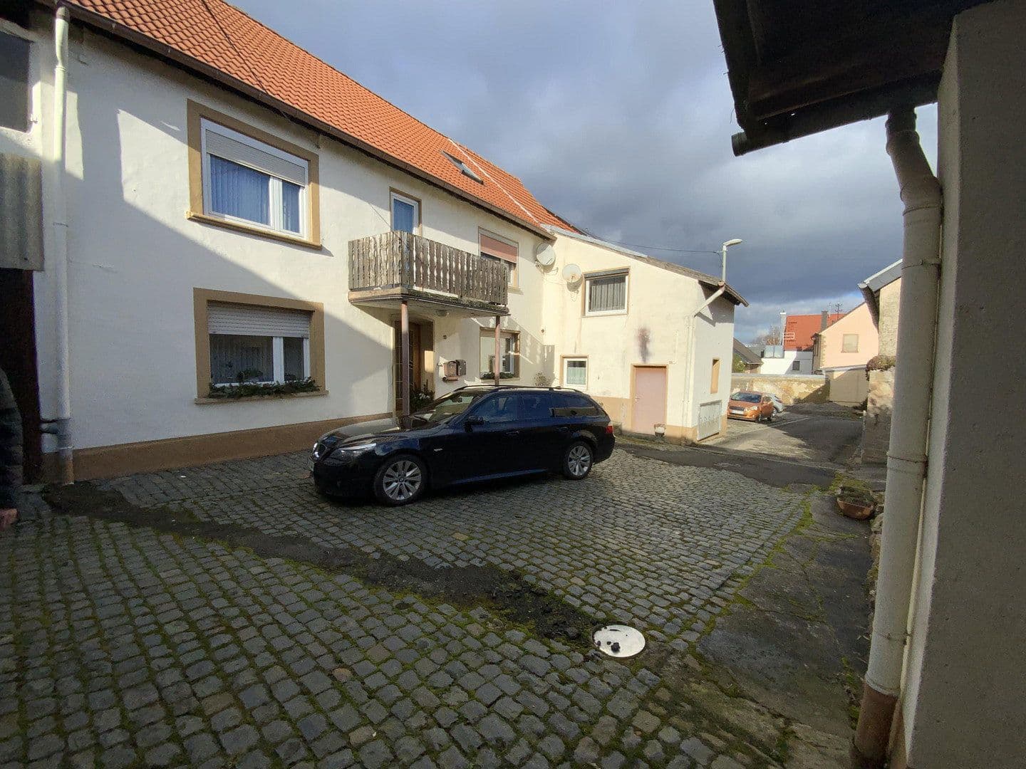 Prodej domu 170 m², pozemek 2.565 m², Ringstrasse 11, Feilbingert, Porýní-Falc Prodej domu 170 m², pozemek 2.565 m², Ringstrasse 11, Feilbingert, Porýní-Falc