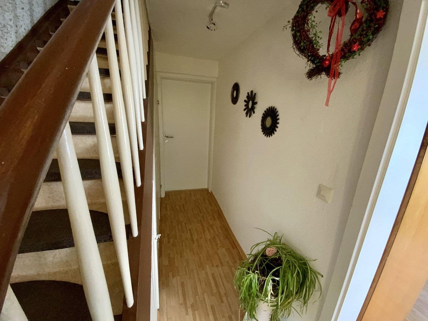 Prodej domu 170 m², pozemek 2.565 m², Ringstrasse 11, Feilbingert, Porýní-Falc Prodej domu 170 m², pozemek 2.565 m², Ringstrasse 11, Feilbingert, Porýní-Falc