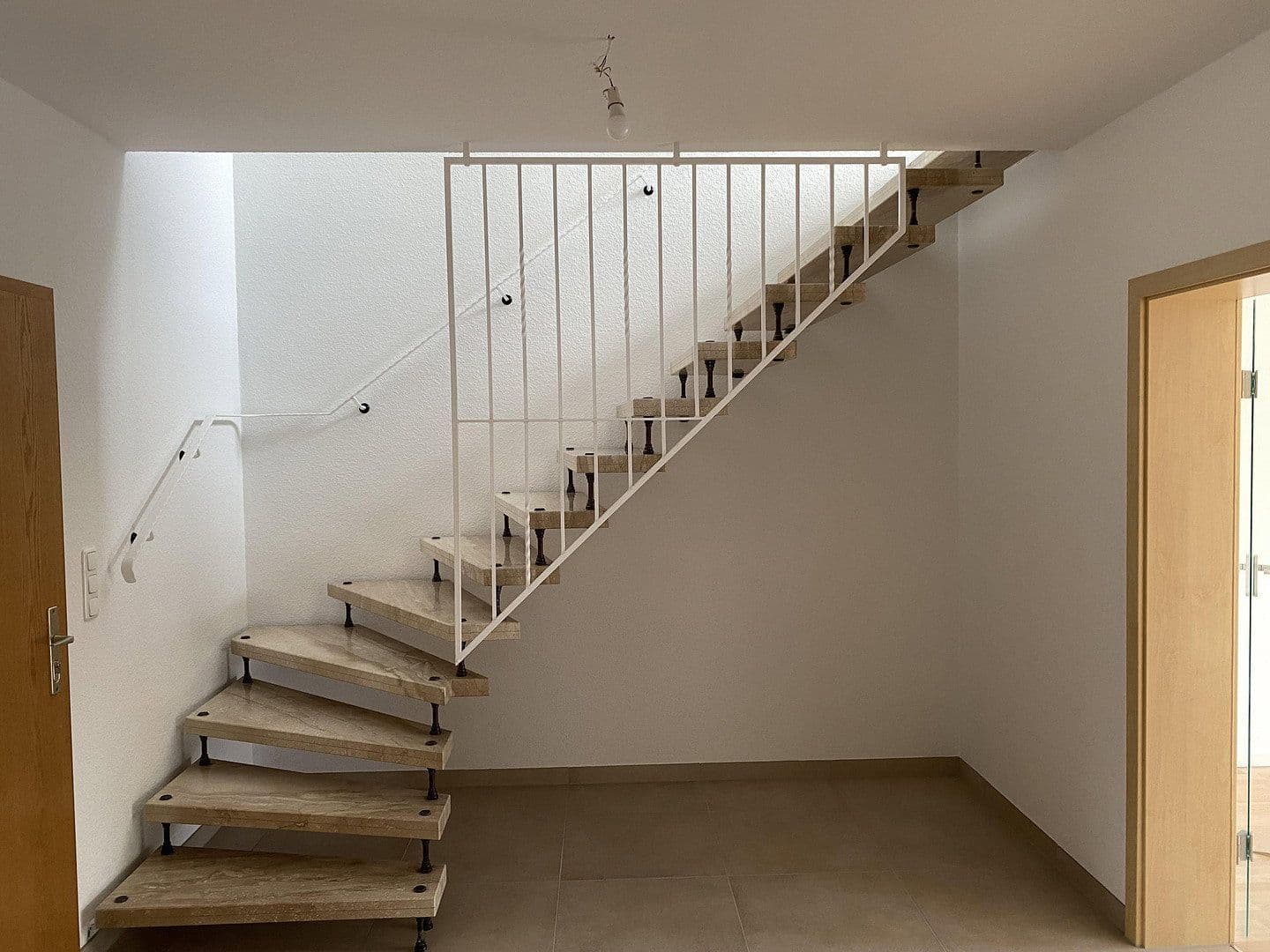 Pronájem bytu 4+kk 149 m², Rödermark, Hessen Pronájem bytu 4+kk 149 m², Rödermark, Hessen