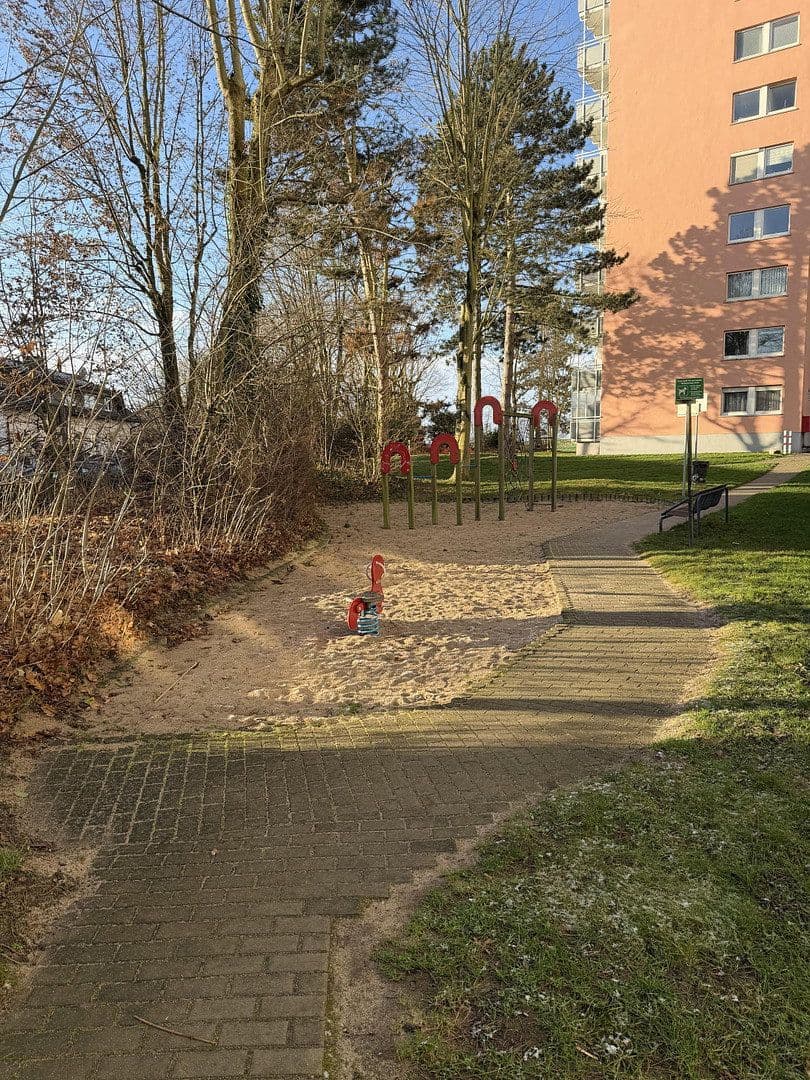 Prodej bytu 3+1 76 m², Niederhöchstädter Straße.12, Steinbach (Taunus), Hessen Prodej bytu 3+1 76 m², Niederhöchstädter Straße.12, Steinbach (Taunus), Hessen