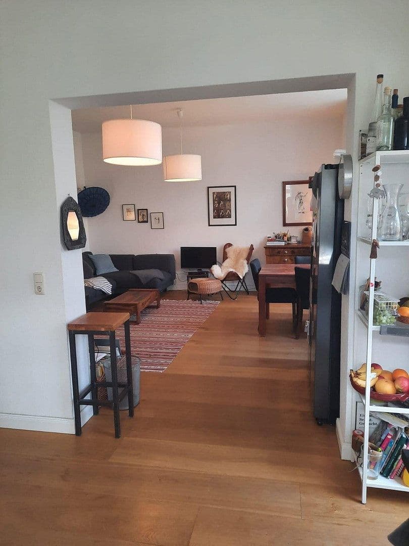 Pronájem bytu 5+1 162 m², Abraham-Lincoln-Str. 16, Weimar, Durynsko Pronájem bytu 5+1 162 m², Abraham-Lincoln-Str. 16, Weimar, Durynsko