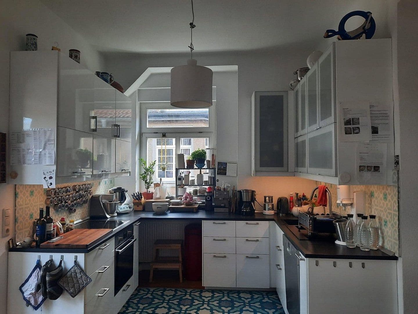 Pronájem bytu 5+1 162 m², Abraham-Lincoln-Str. 16, Weimar, Durynsko Pronájem bytu 5+1 162 m², Abraham-Lincoln-Str. 16, Weimar, Durynsko