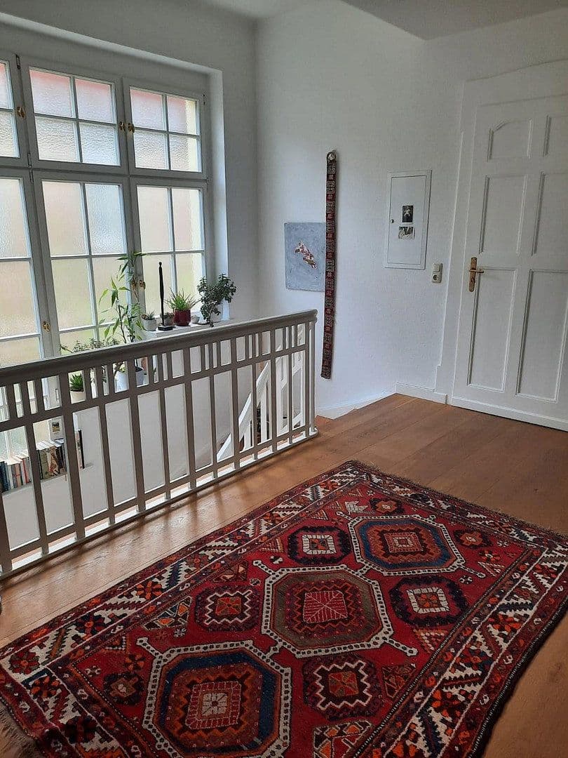 Pronájem bytu 5+1 162 m², Abraham-Lincoln-Str. 16, Weimar, Durynsko Pronájem bytu 5+1 162 m², Abraham-Lincoln-Str. 16, Weimar, Durynsko