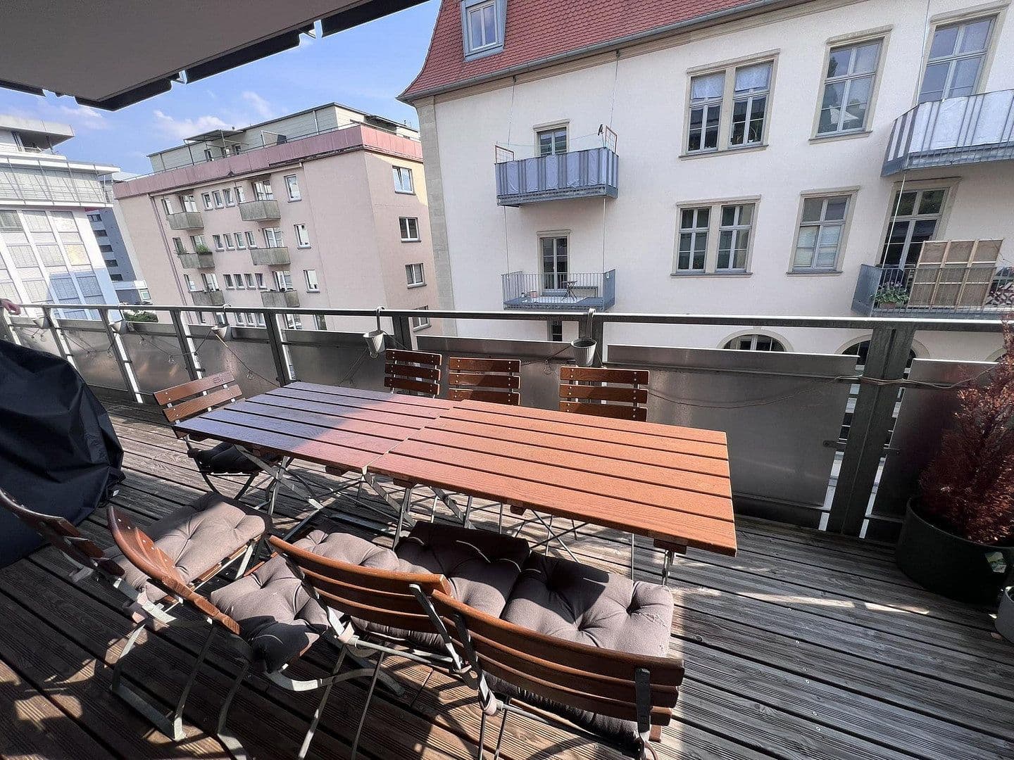 Pronájem bytu 3+1 100 m², Berliner Platz 7A, Würzburg, Bavorsko Pronájem bytu 3+1 100 m², Berliner Platz 7A, Würzburg, Bavorsko