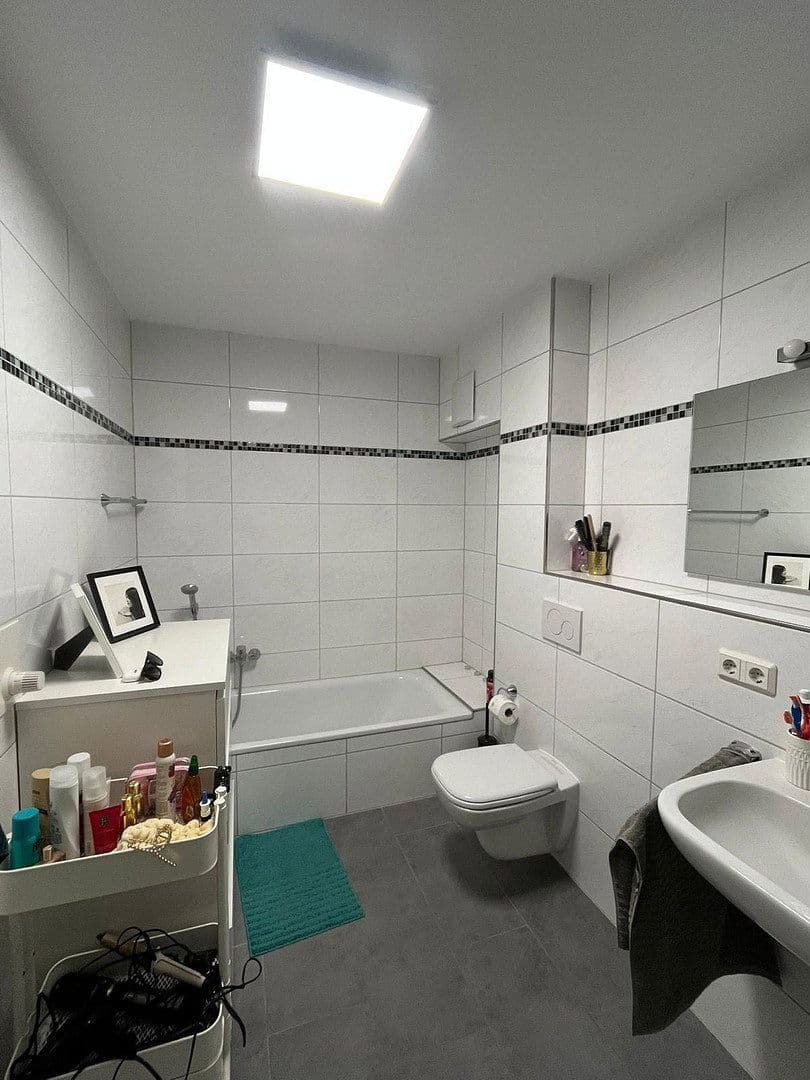 Pronájem bytu 3+1 100 m², Berliner Platz 7A, Würzburg, Bavorsko Pronájem bytu 3+1 100 m², Berliner Platz 7A, Würzburg, Bavorsko