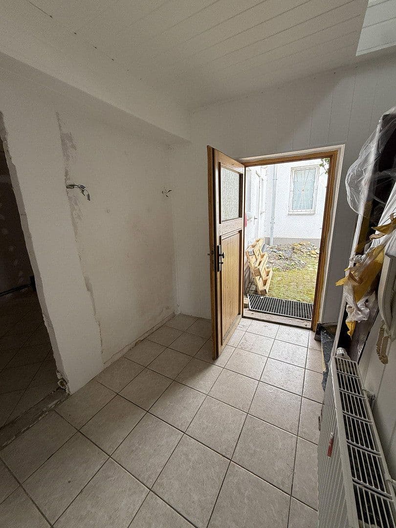 Pronájem bytu 3+1 90 m², Leipziger Straße 8, Bad Schmiedeberg, Sasko-Anhaltsko Pronájem bytu 3+1 90 m², Leipziger Straße 8, Bad Schmiedeberg, Sasko-Anhaltsko