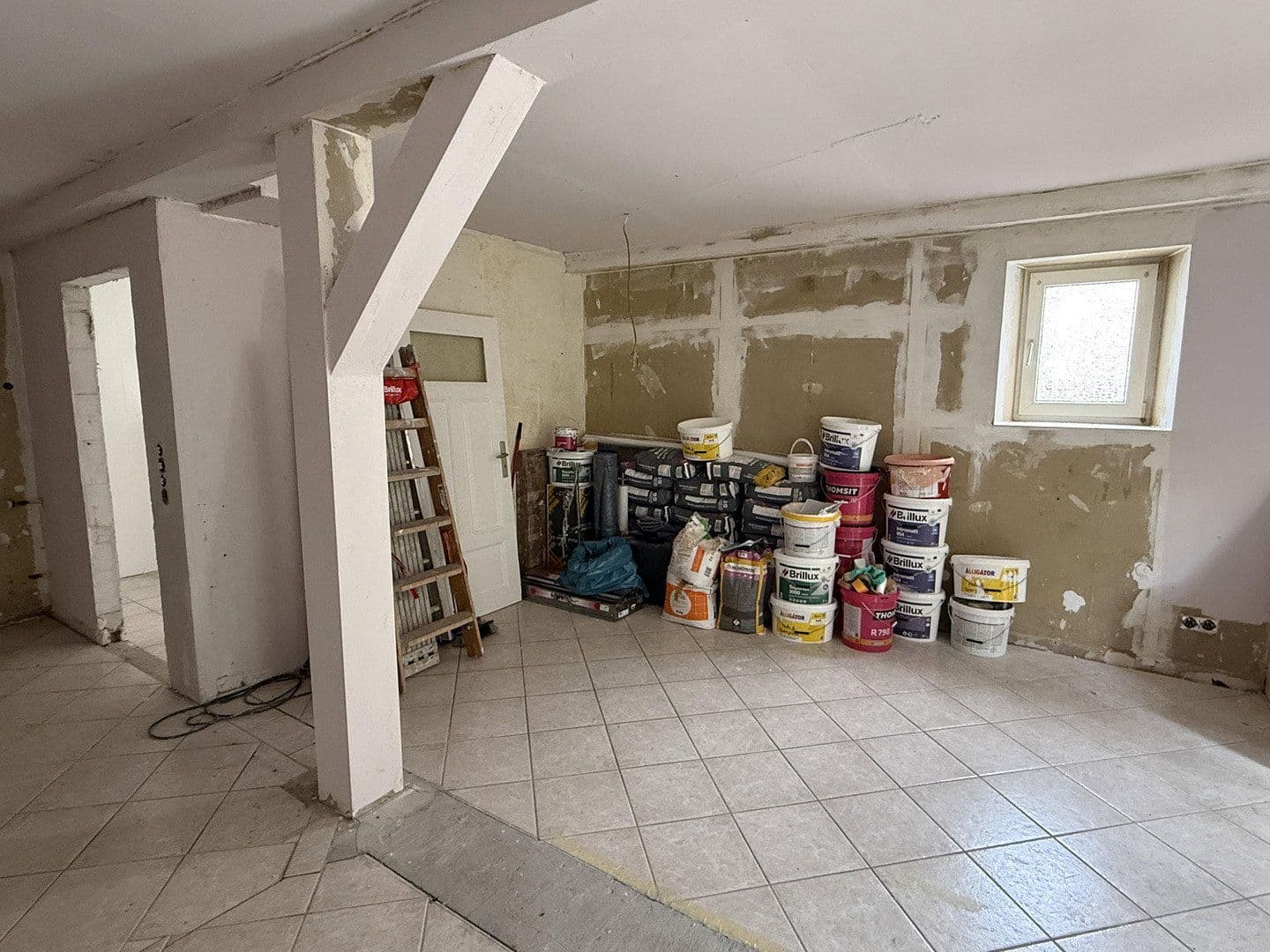 Pronájem bytu 3+1 90 m², Leipziger Straße 8, Bad Schmiedeberg, Sasko-Anhaltsko Pronájem bytu 3+1 90 m², Leipziger Straße 8, Bad Schmiedeberg, Sasko-Anhaltsko