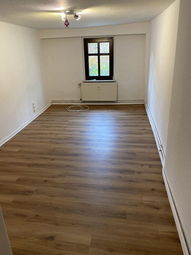 Pronájem bytu 3+1 66 m², Leipziger Straße 8, Bad Schmiedeberg, Sasko-Anhaltsko Pronájem bytu 3+1 66 m², Leipziger Straße 8, Bad Schmiedeberg, Sasko-Anhaltsko