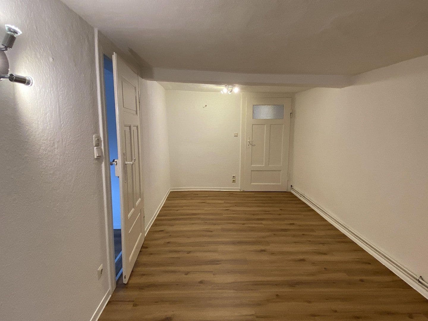 Pronájem bytu 3+1 66 m², Leipziger Straße 8, Bad Schmiedeberg, Sasko-Anhaltsko Pronájem bytu 3+1 66 m², Leipziger Straße 8, Bad Schmiedeberg, Sasko-Anhaltsko
