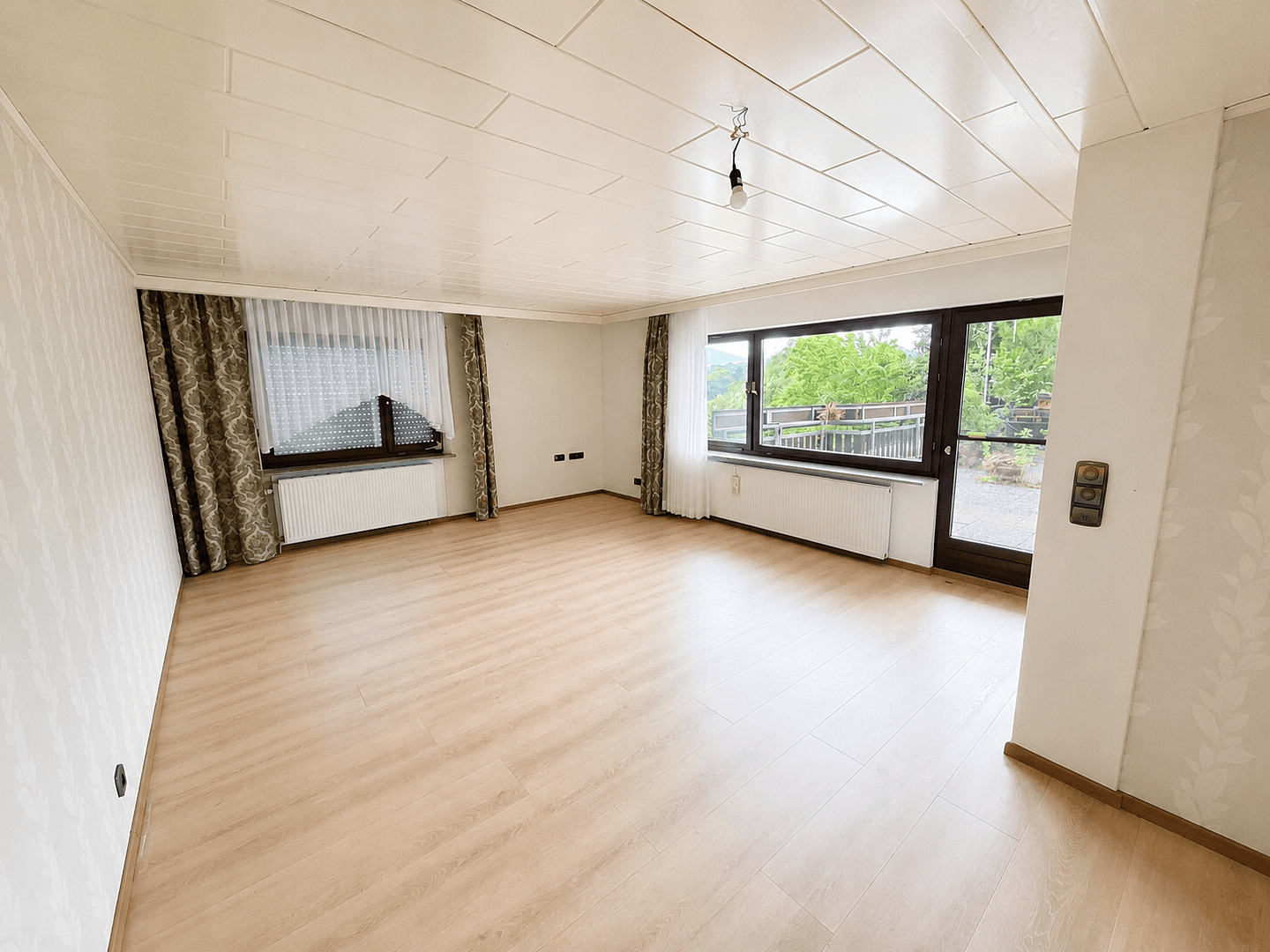 Prodej bytu 6+1 145 m², Hechingen, Bádensko-Württembersko Prodej bytu 6+1 145 m², Hechingen, Bádensko-Württembersko