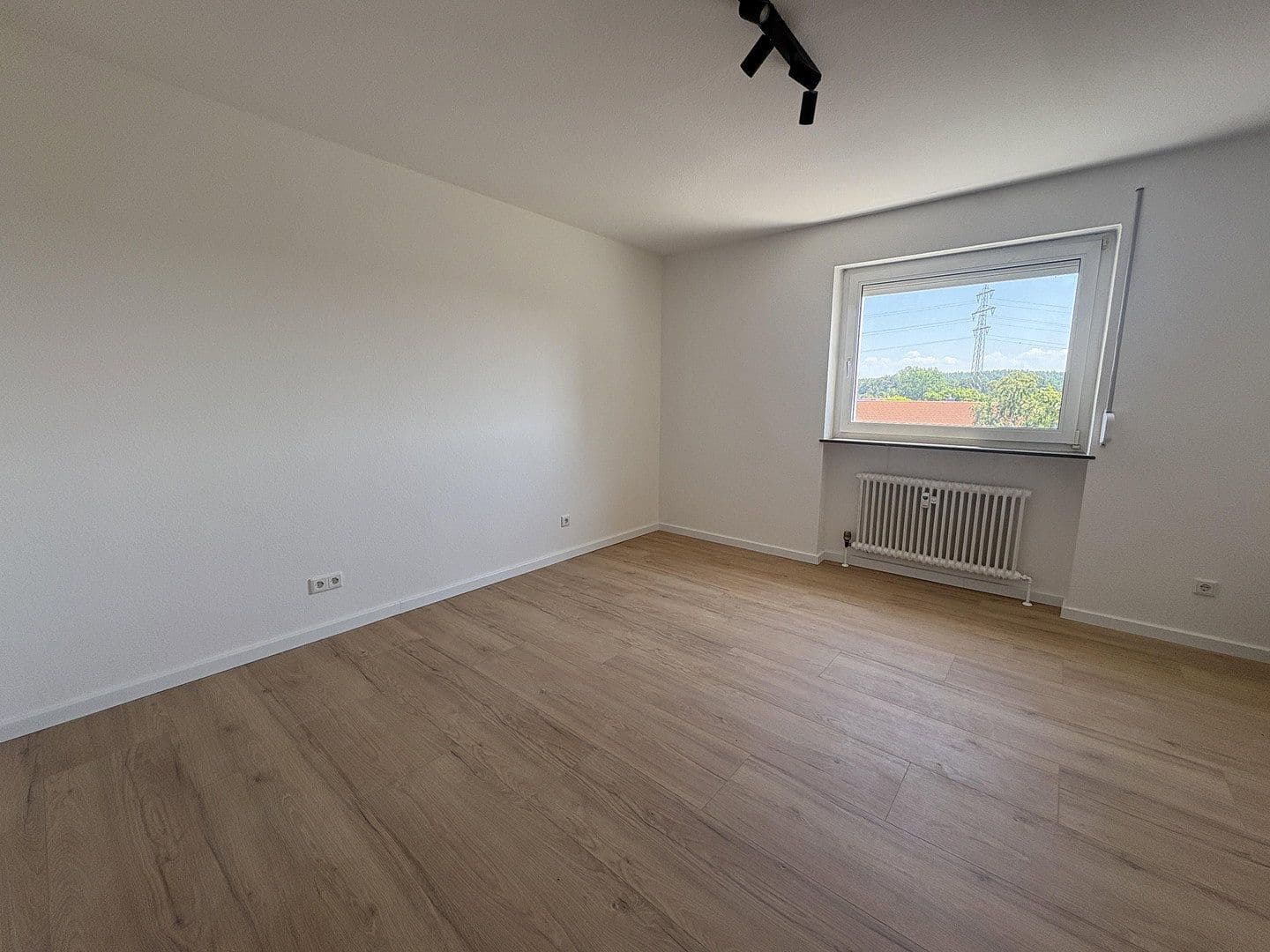 Pronájem bytu 3+1 90 m², Siemensstraße 39, Bamberg, Bavorsko Pronájem bytu 3+1 90 m², Siemensstraße 39, Bamberg, Bavorsko