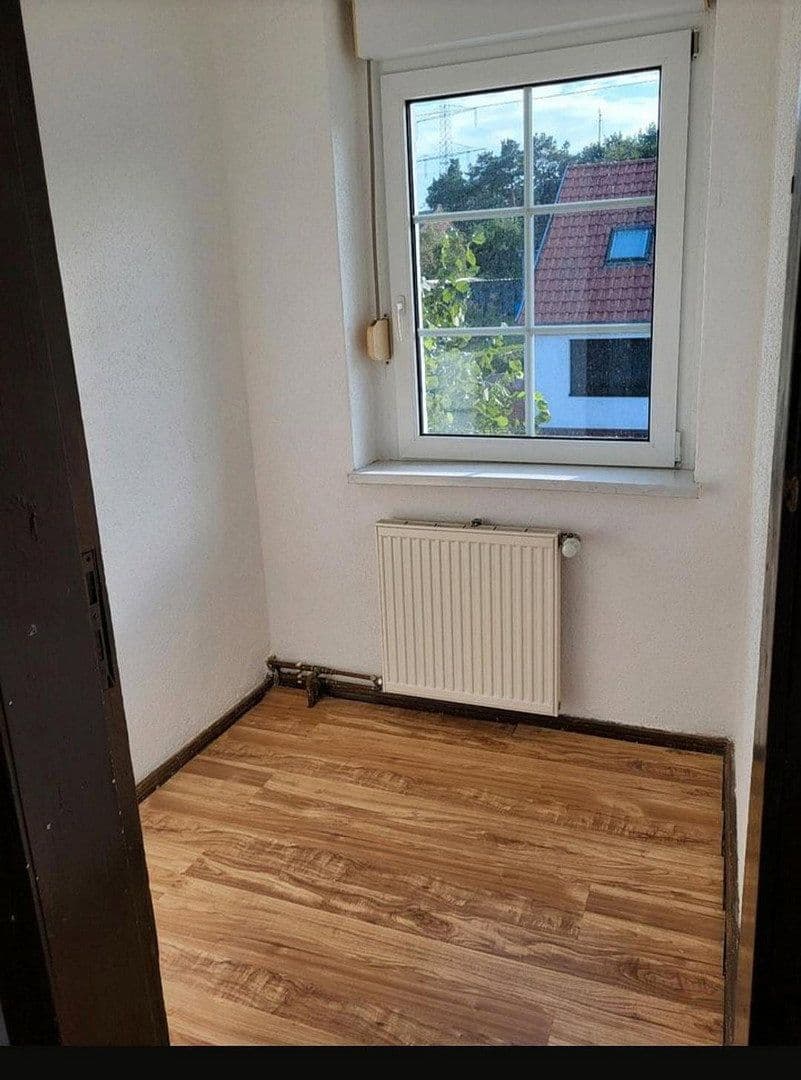 Prodej domu 100 m², pozemek 6.690 m², Kaden 6, Luckau, Braniborsko Prodej domu 100 m², pozemek 6.690 m², Kaden 6, Luckau, Braniborsko