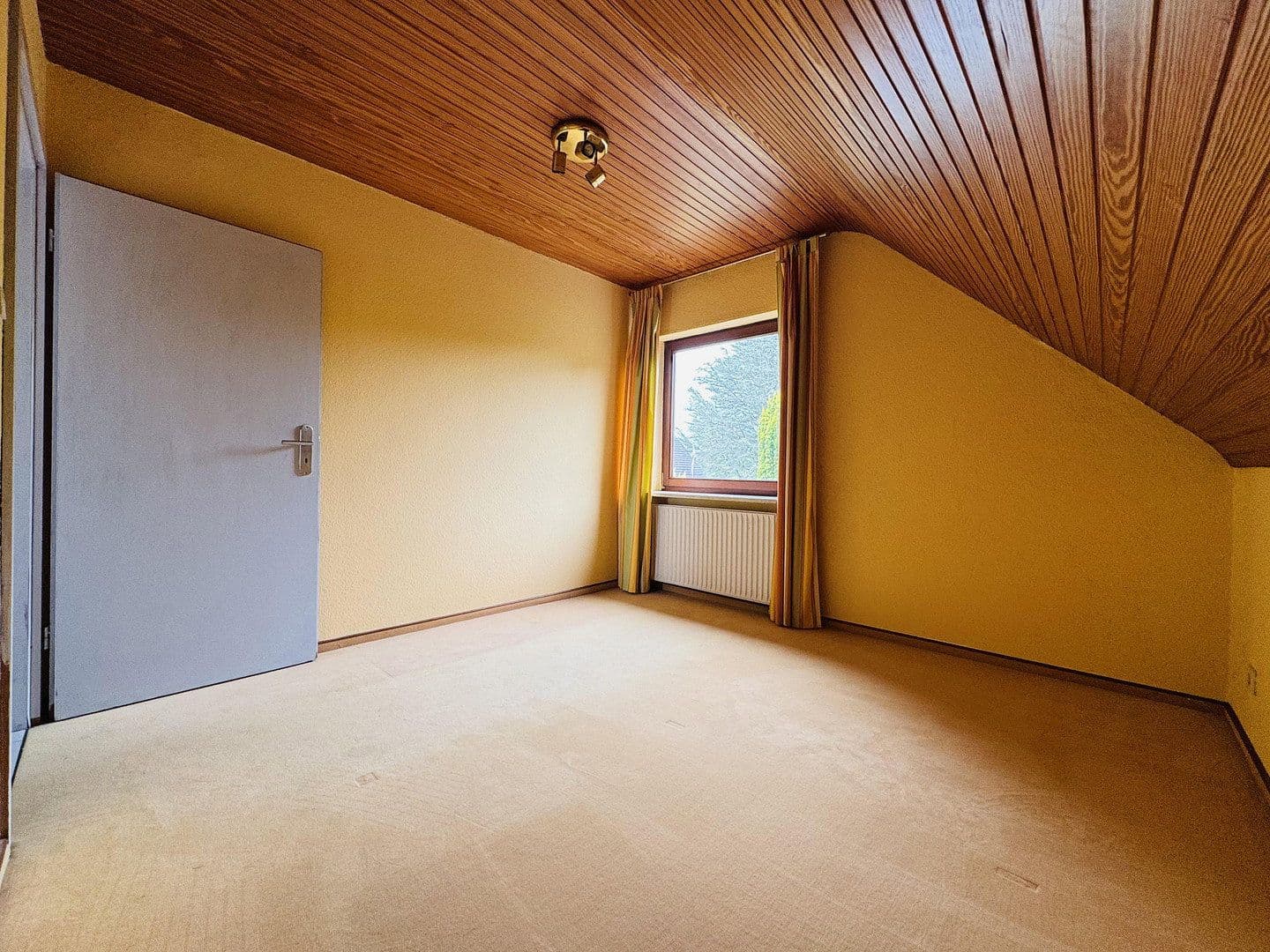 Prodej domu 161 m², pozemek 981 m², Kiebitzreihe 6, Šlesvik, Šlesvicko-Holštýnsko Prodej domu 161 m², pozemek 981 m², Kiebitzreihe 6, Šlesvik, Šlesvicko-Holštýnsko