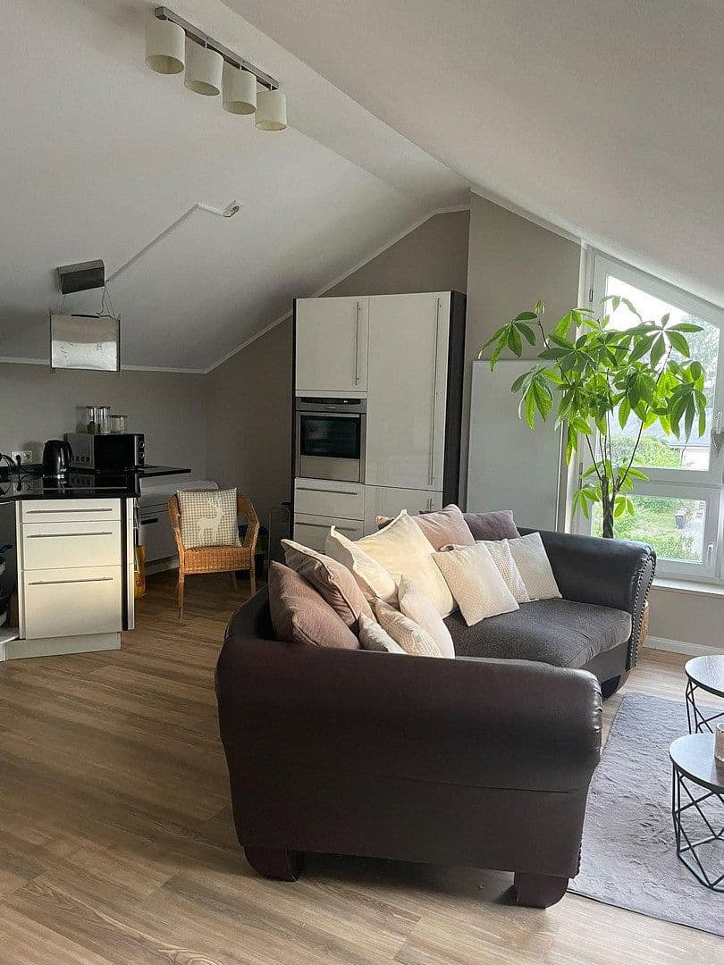 Pronájem bytu 2+1 35 m², Heidenheim an der Brenz, Bádensko-Württembersko Pronájem bytu 2+1 35 m², Heidenheim an der Brenz, Bádensko-Württembersko