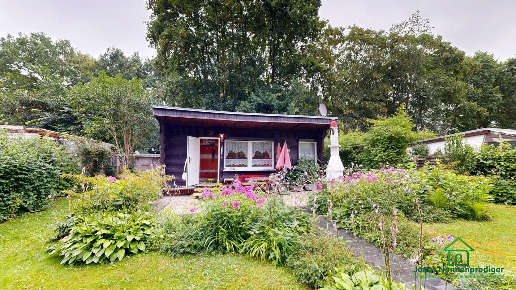 Prodej domu 49 m², pozemek 393 m², An der Crivitzer Chaussee 1d, Pinnow, Mecklenburg-Vorpommern Prodej domu 49 m², pozemek 393 m², An der Crivitzer Chaussee 1d, Pinnow, Mecklenburg-Vorpommern