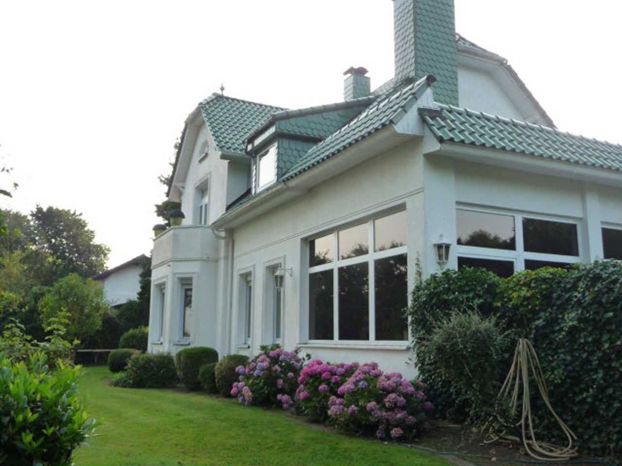 Prodej domu 260 m², pozemek 665 m², Neumünster, Šlesvicko-Holštýnsko Prodej domu 260 m², pozemek 665 m², Neumünster, Šlesvicko-Holštýnsko