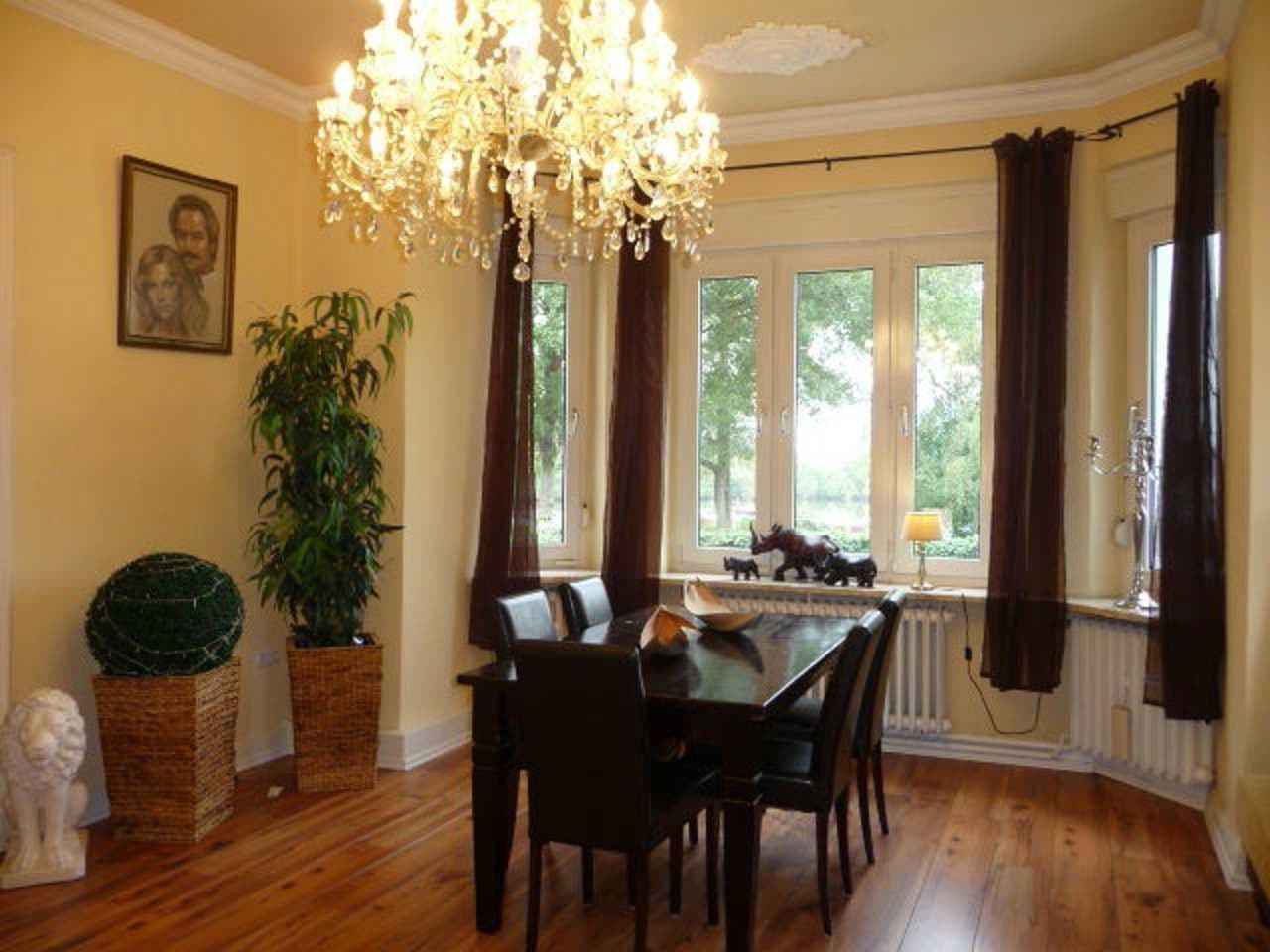 Prodej domu 260 m², pozemek 665 m², Neumünster, Šlesvicko-Holštýnsko Prodej domu 260 m², pozemek 665 m², Neumünster, Šlesvicko-Holštýnsko