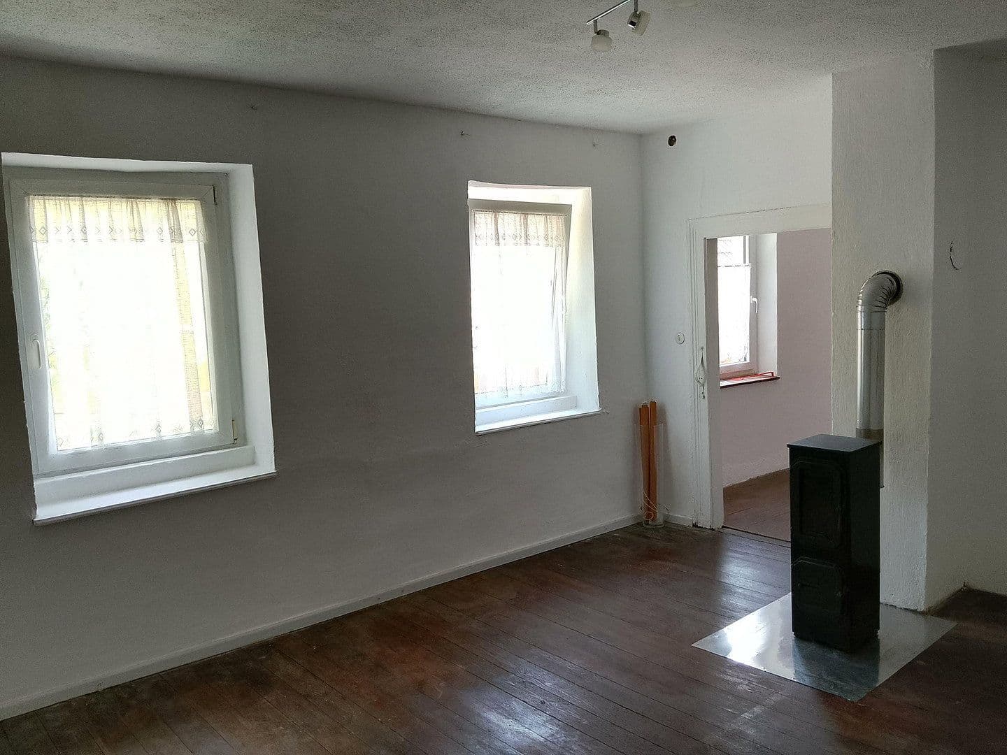 Prodej domu 120 m², pozemek 447 m², Odenbach, Porýní-Falc Prodej domu 120 m², pozemek 447 m², Odenbach, Porýní-Falc