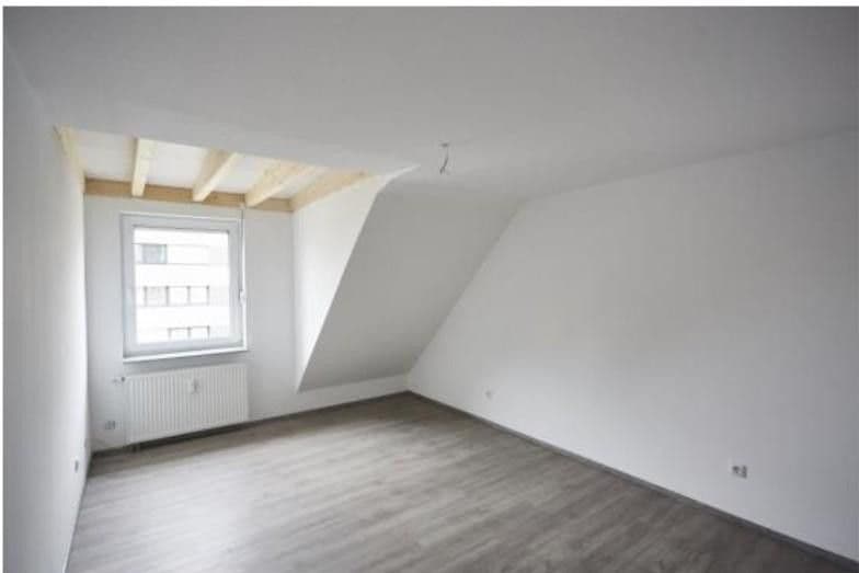 Pronájem bytu 4+1 103 m², Darmstadt, Hessen Pronájem bytu 4+1 103 m², Darmstadt, Hessen