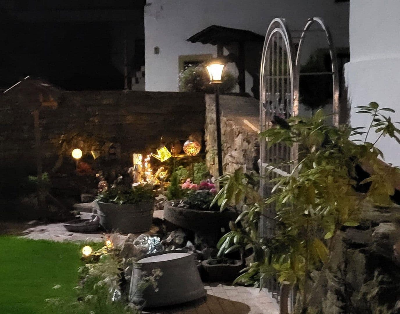 Prodej domu 200 m², pozemek 1.070 m², Heimweiler, Porýní-Falc Prodej domu 200 m², pozemek 1.070 m², Heimweiler, Porýní-Falc