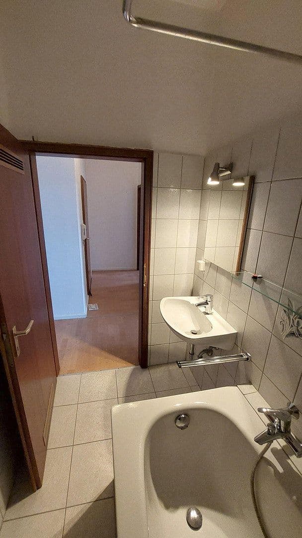 Prodej bytu 2+1 60 m², Pforzheim, Bádensko-Württembersko Prodej bytu 2+1 60 m², Pforzheim, Bádensko-Württembersko