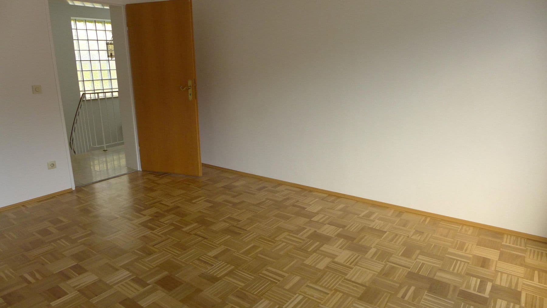 Prodej domu 142 m², pozemek 624 m², Ottobrunn, Bavorsko Prodej domu 142 m², pozemek 624 m², Ottobrunn, Bavorsko