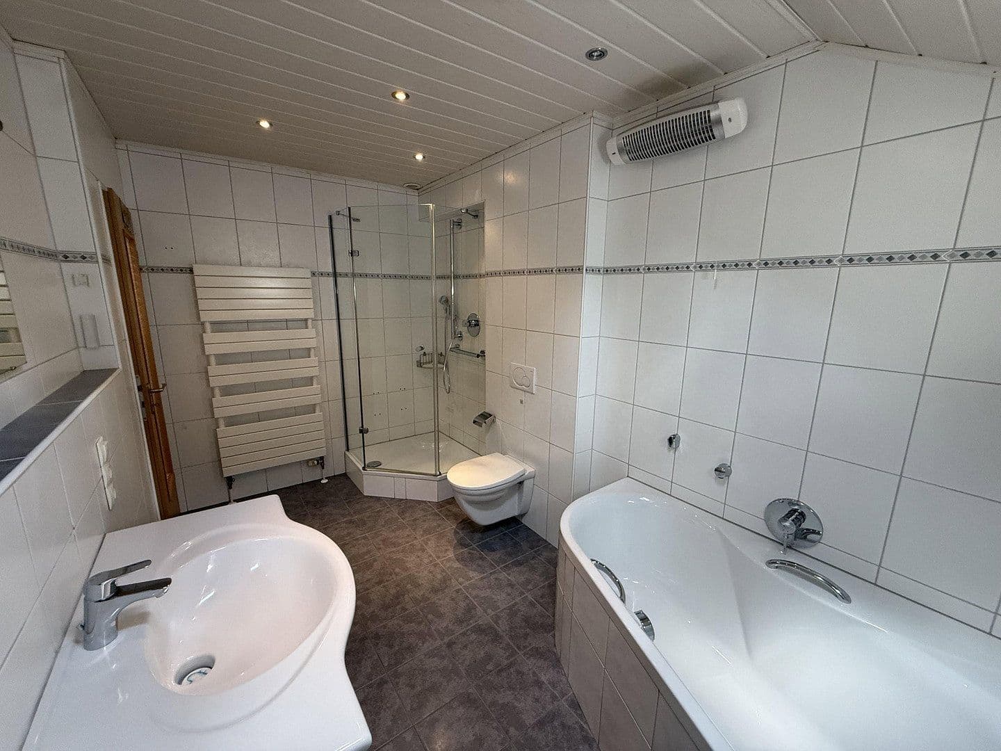 Prodej domu 125 m², pozemek 219 m², Osnabrück, Dolní Sasko Prodej domu 125 m², pozemek 219 m², Osnabrück, Dolní Sasko