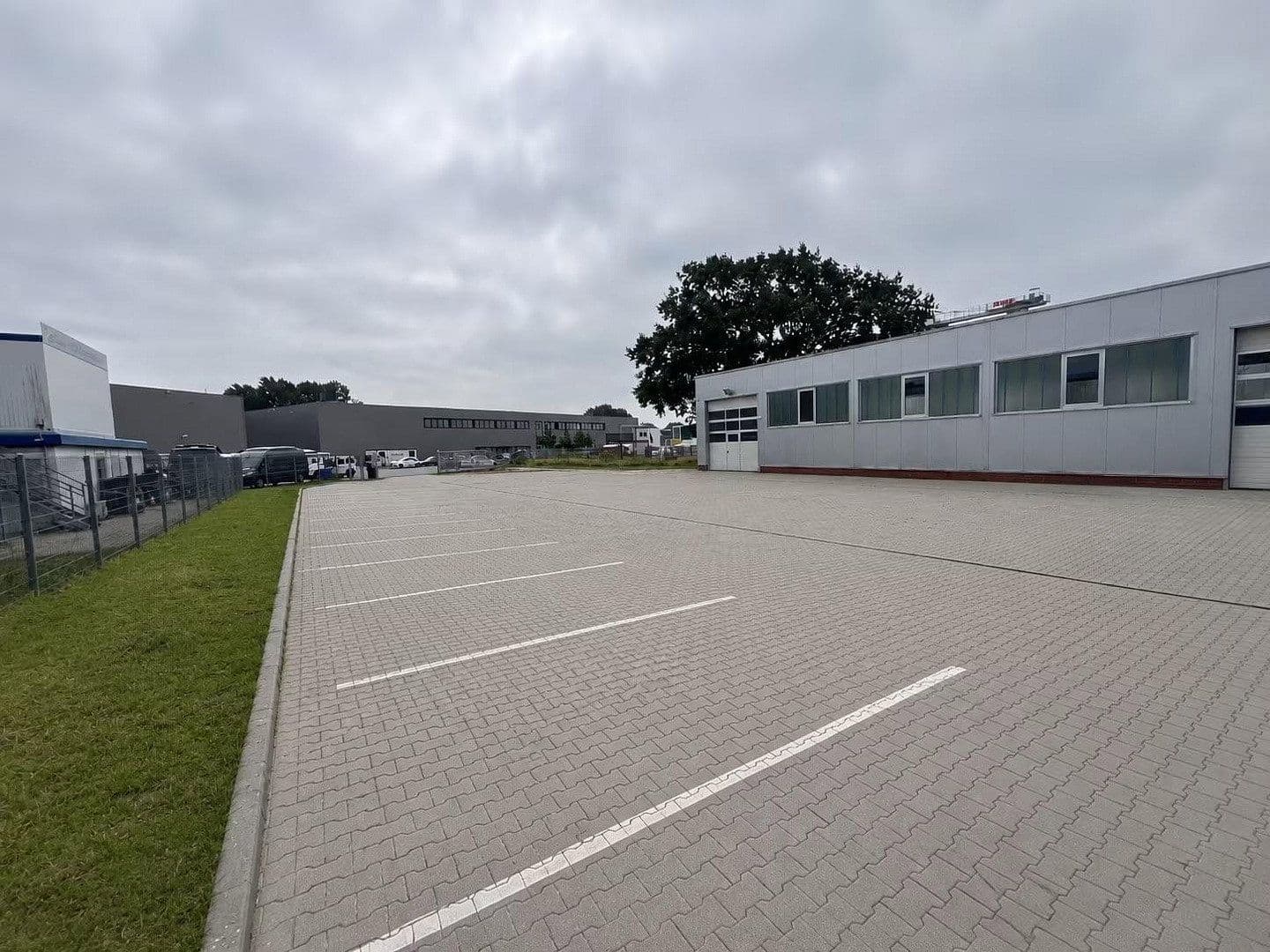 Pronájem nebytového prostoru 2.500 m², An der illau 19, Marschacht, Dolní Sasko Pronájem nebytového prostoru 2.500 m², An der illau 19, Marschacht, Dolní Sasko