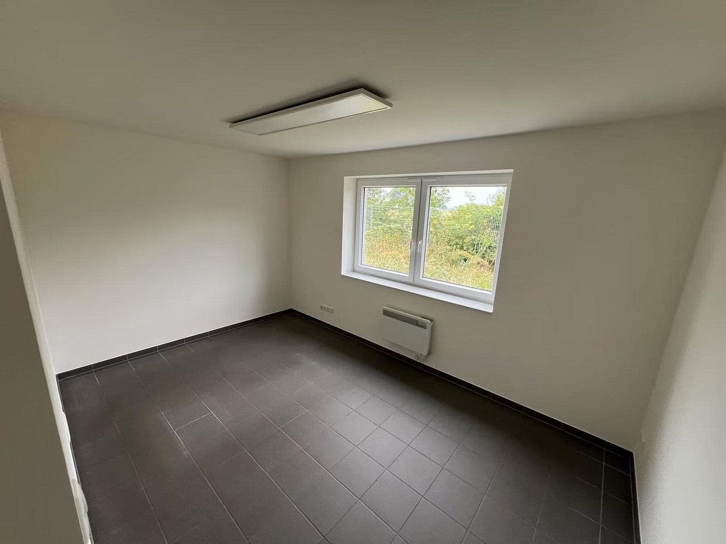 Pronájem nebytového prostoru 2.500 m², An der illau 19, Marschacht, Dolní Sasko Pronájem nebytového prostoru 2.500 m², An der illau 19, Marschacht, Dolní Sasko