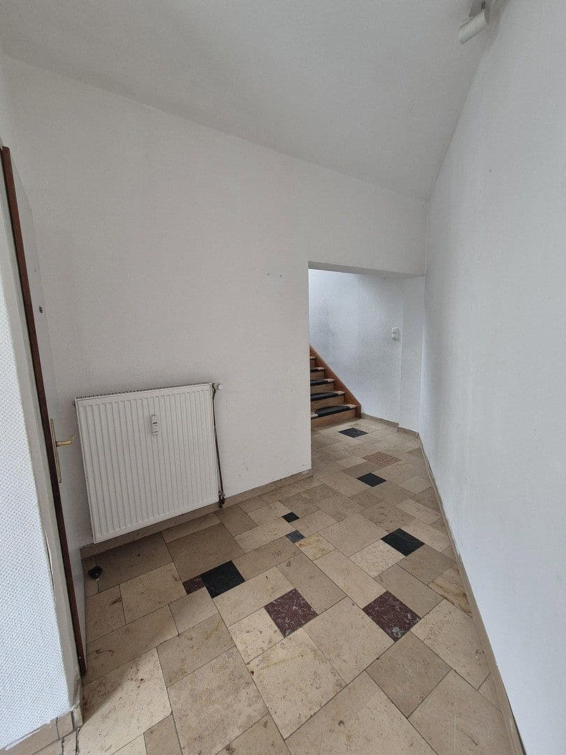 Prodej domu 210 m², pozemek 928 m², Oestrich-Winkel, Hessen Prodej domu 210 m², pozemek 928 m², Oestrich-Winkel, Hessen