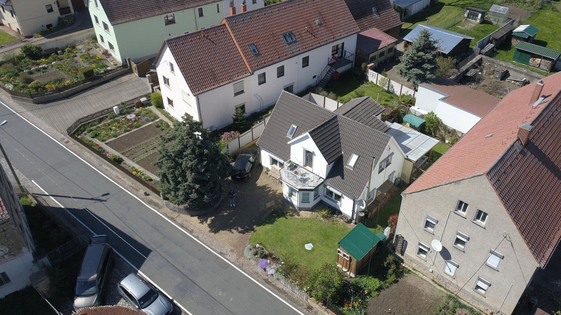 Prodej domu 121 m², pozemek 371 m², Leckwitzer Straße 17, Liebschützberg, Sasko Prodej domu 121 m², pozemek 371 m², Leckwitzer Straße 17, Liebschützberg, Sasko