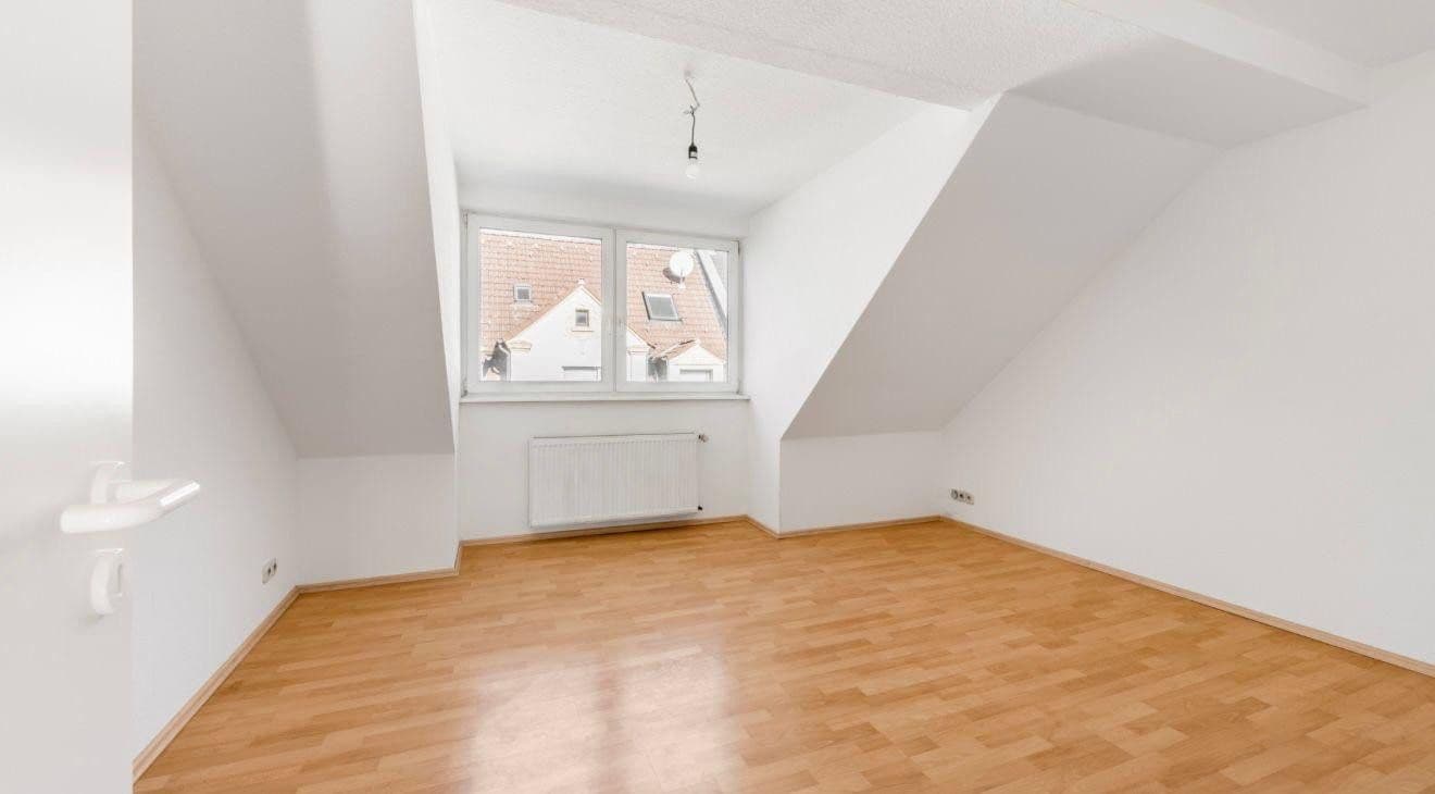 Pronájem bytu 3+1 85 m², Reichsstraße 10, Bochum, Severní Porýní-Vestfálsko Pronájem bytu 3+1 85 m², Reichsstraße 10, Bochum, Severní Porýní-Vestfálsko