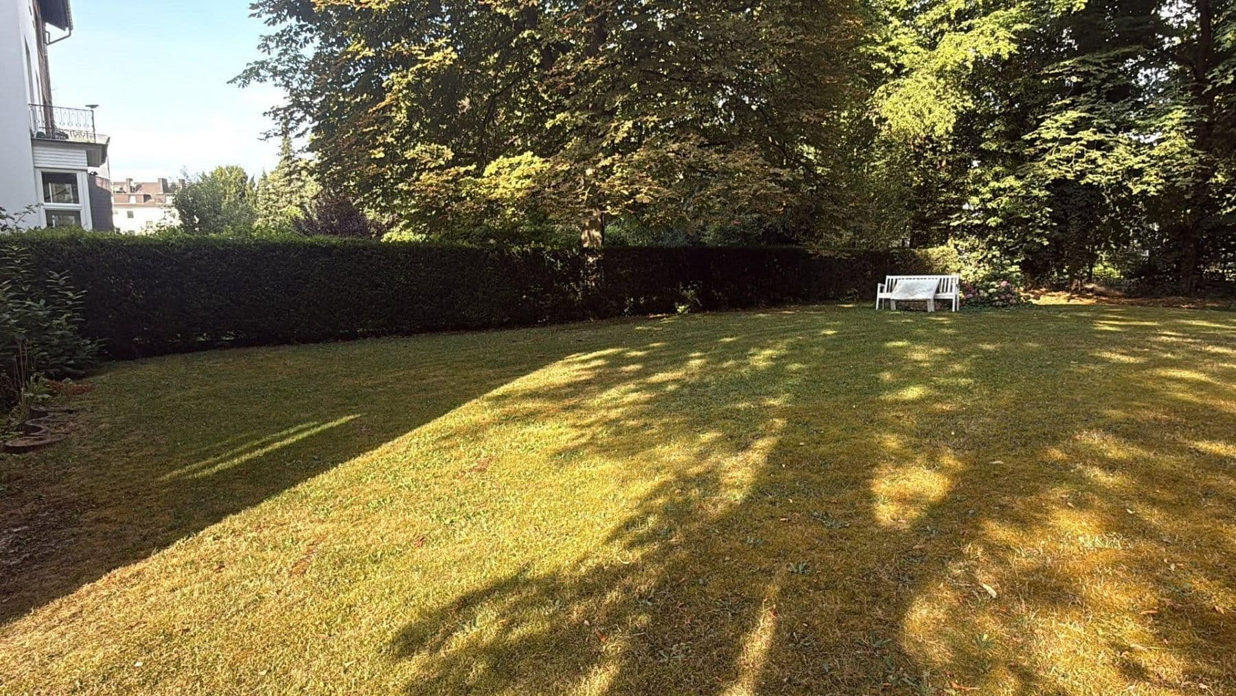 Pronájem bytu 4+1 135 m², Maria-Theresia-Allee 35, Cáchy, Severní Porýní-Vestfálsko Pronájem bytu 4+1 135 m², Maria-Theresia-Allee 35, Cáchy, Severní Porýní-Vestfálsko