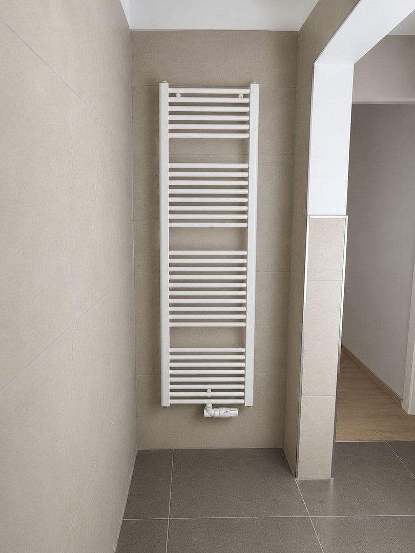 Pronájem bytu 4+1 135 m², Maria-Theresia-Allee 35, Cáchy, Severní Porýní-Vestfálsko Pronájem bytu 4+1 135 m², Maria-Theresia-Allee 35, Cáchy, Severní Porýní-Vestfálsko