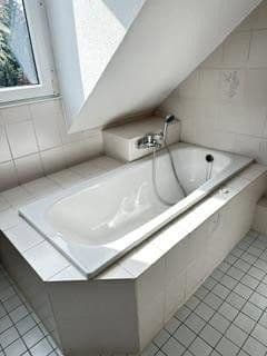 Pronájem bytu 3+1 85 m², Ortheck 2, Witten, Severní Porýní-Vestfálsko Pronájem bytu 3+1 85 m², Ortheck 2, Witten, Severní Porýní-Vestfálsko