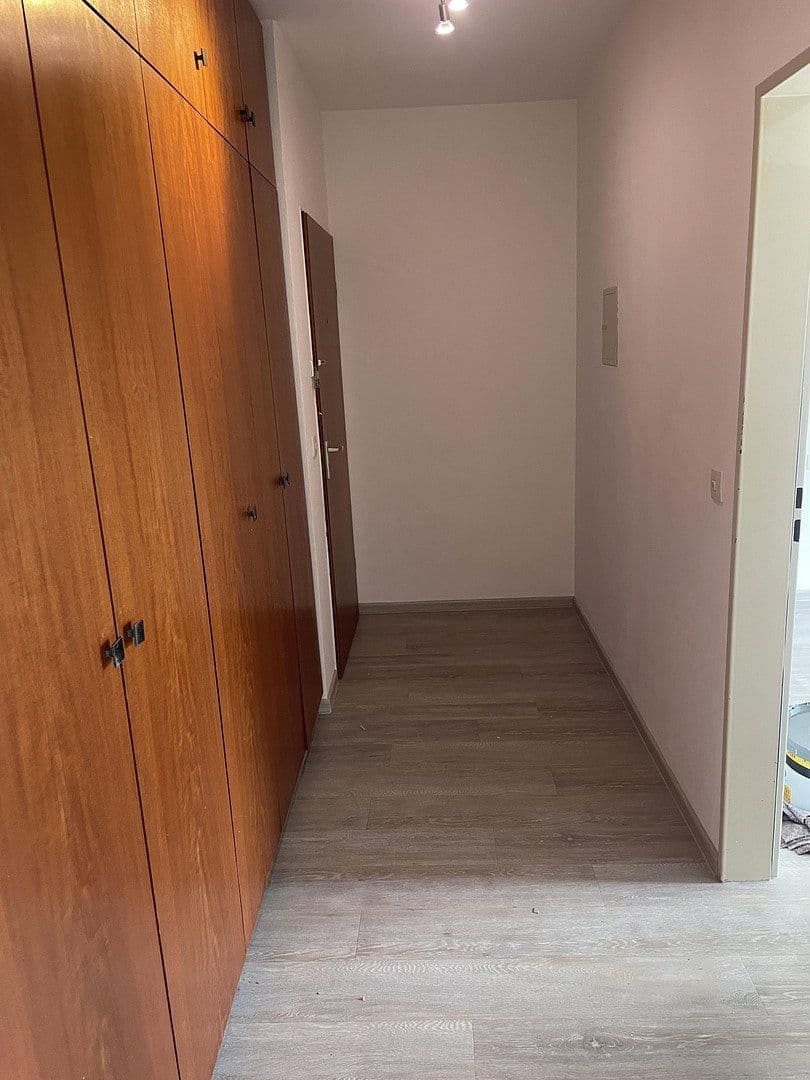 Pronájem bytu 3+1 77 m², Bamberger Str. 35, Diespeck, Bavorsko Pronájem bytu 3+1 77 m², Bamberger Str. 35, Diespeck, Bavorsko