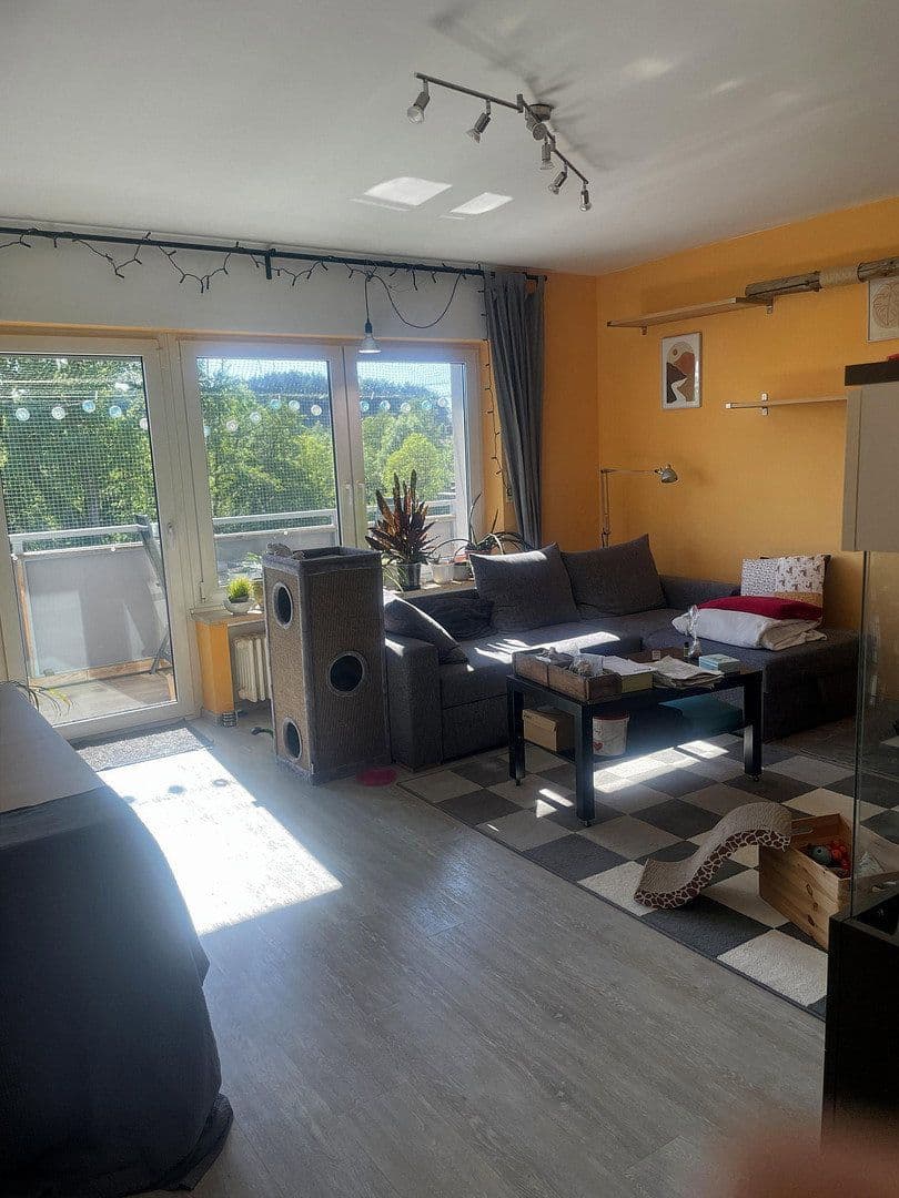Pronájem bytu 3+1 77 m², Bamberger Str. 35, Diespeck, Bavorsko Pronájem bytu 3+1 77 m², Bamberger Str. 35, Diespeck, Bavorsko