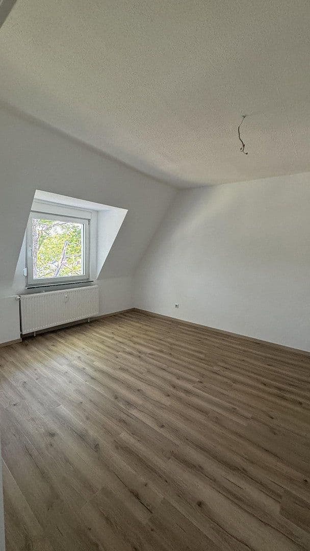 Pronájem bytu 4+1 100 m², Bochum, Severní Porýní-Vestfálsko Pronájem bytu 4+1 100 m², Bochum, Severní Porýní-Vestfálsko