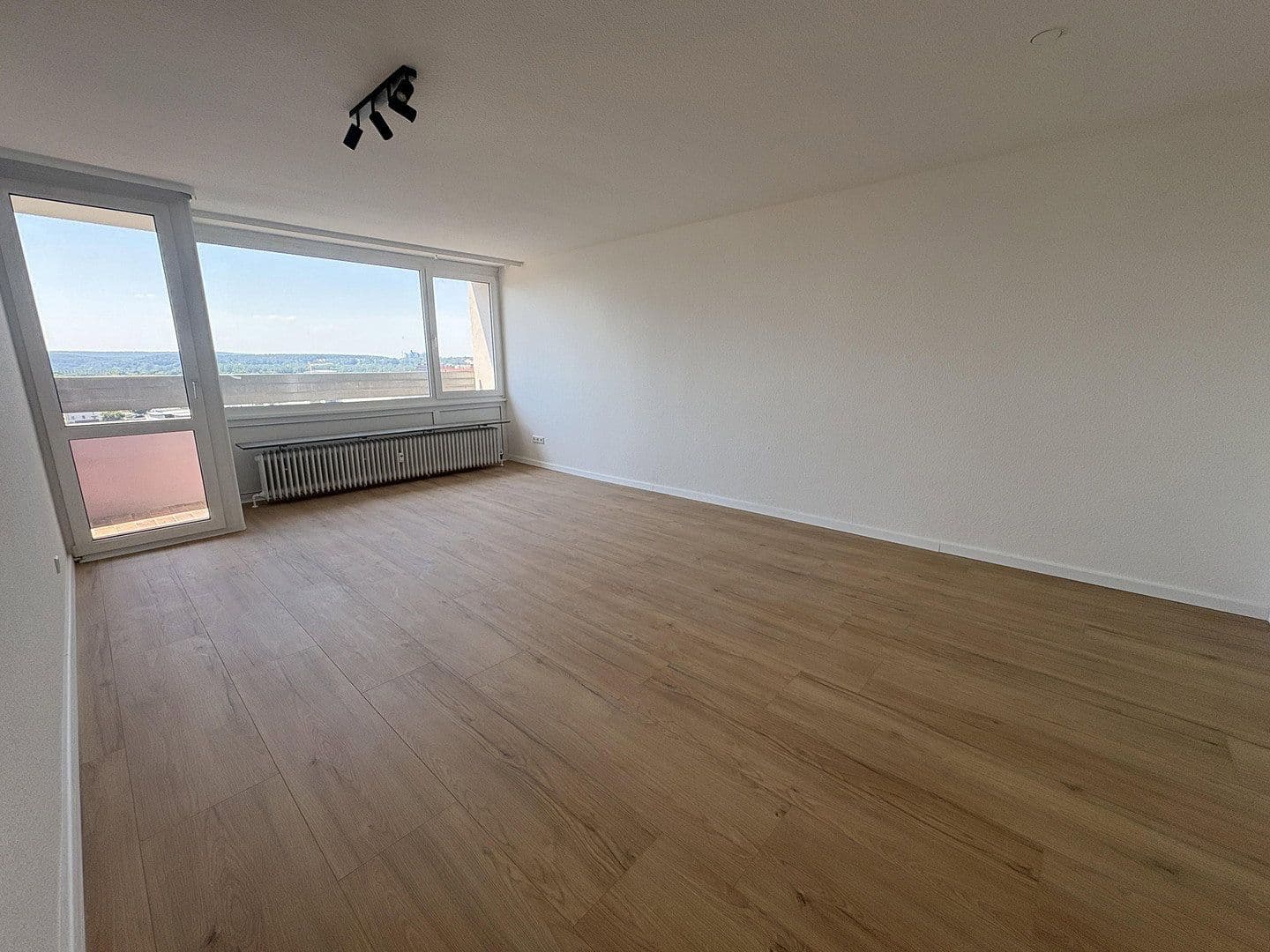 Pronájem bytu 3+1 92 m², Siemensstraße 39, Bamberg, Bavorsko Pronájem bytu 3+1 92 m², Siemensstraße 39, Bamberg, Bavorsko