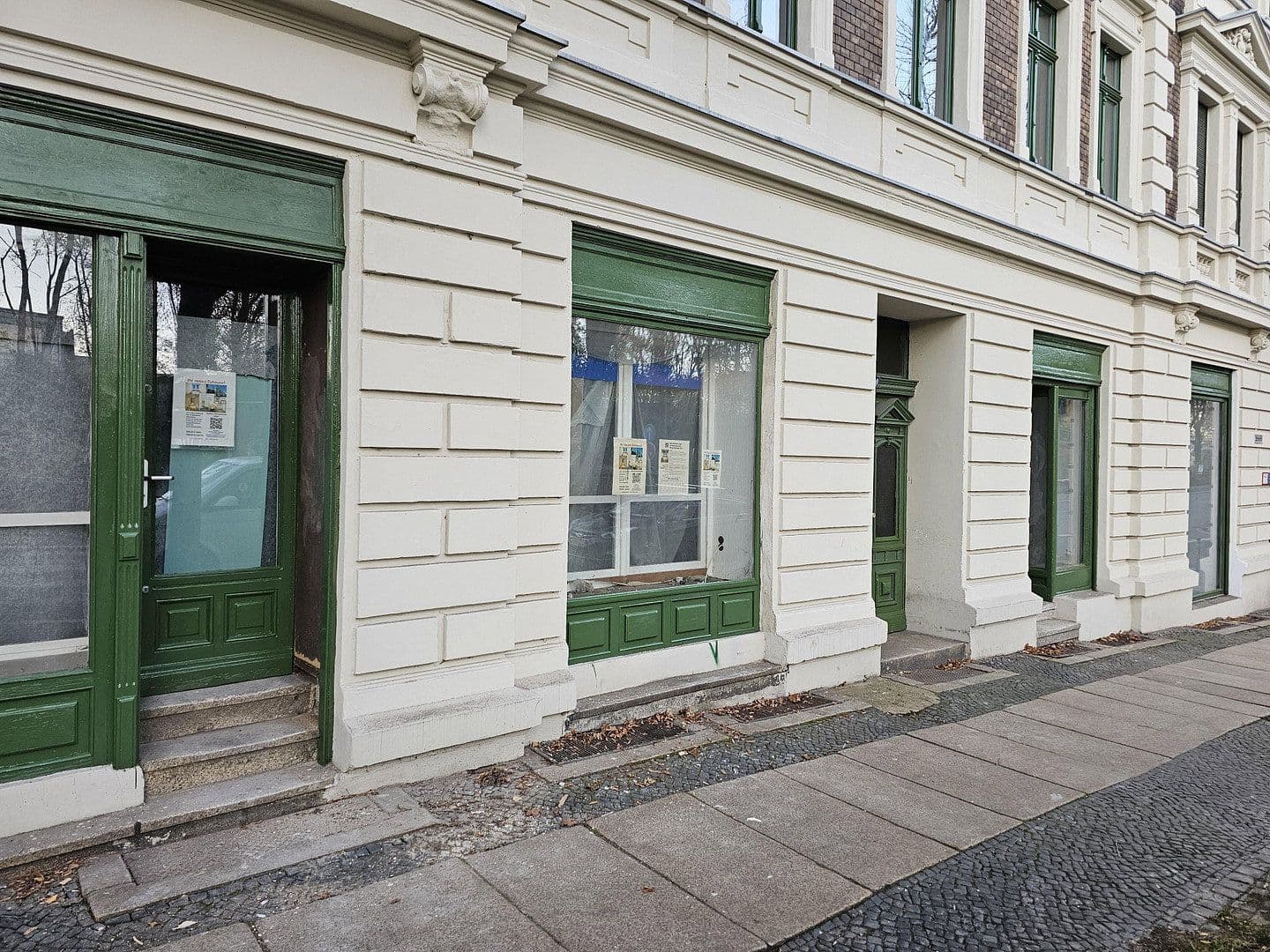 Pronájem bytu 2+1 70 m², Bahnhofstraße 50 / Konsulstraße 37, Zhořelec, Sasko Pronájem bytu 2+1 70 m², Bahnhofstraße 50 / Konsulstraße 37, Zhořelec, Sasko