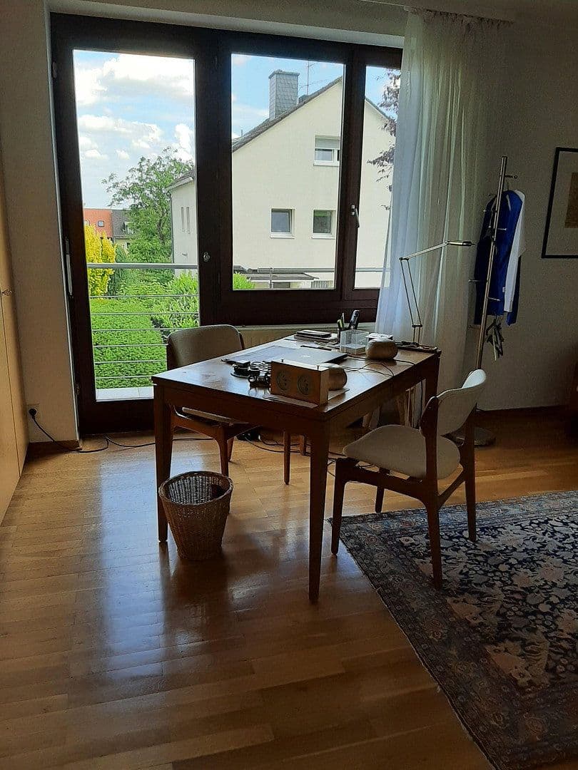 Prodej domu 166 m², pozemek 492 m², Oberursel (Taunus), Hessen Prodej domu 166 m², pozemek 492 m², Oberursel (Taunus), Hessen
