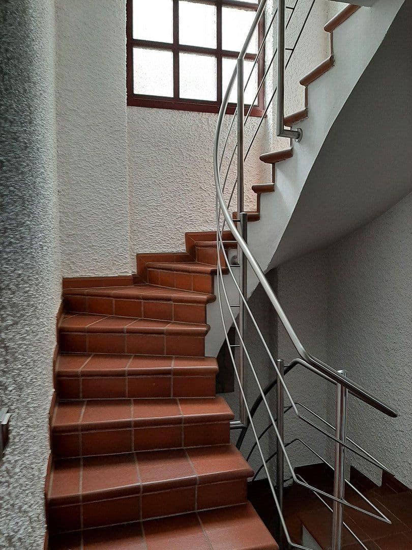 Prodej domu 166 m², pozemek 492 m², Oberursel (Taunus), Hessen Prodej domu 166 m², pozemek 492 m², Oberursel (Taunus), Hessen