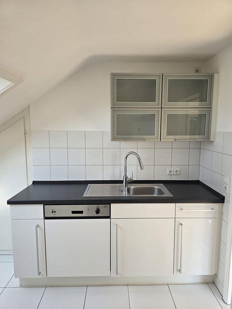 Pronájem bytu 3+kk 95 m², Schwäbisch Gmünd, Bádensko-Württembersko Pronájem bytu 3+kk 95 m², Schwäbisch Gmünd, Bádensko-Württembersko